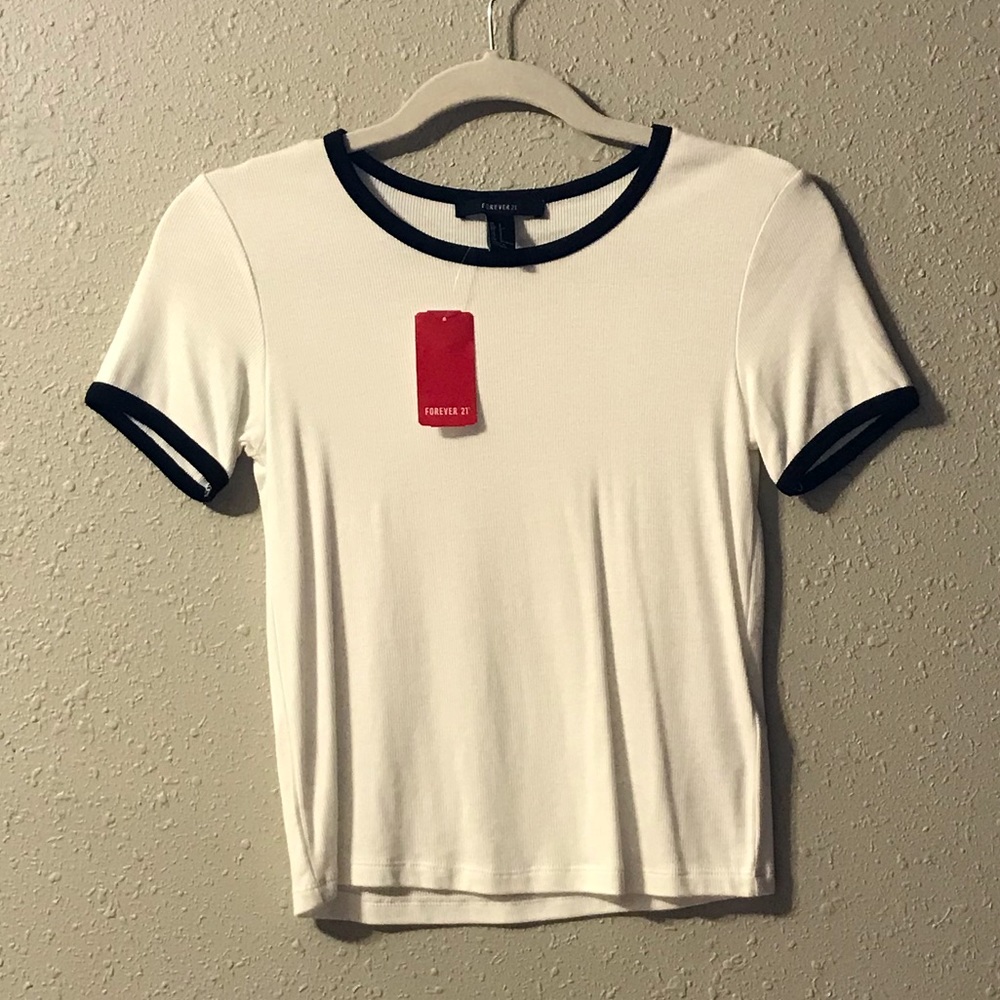 Forever 21 t-shirt